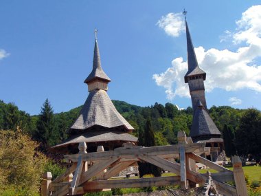 Romanya 'nın Maramures kentindeki Barsana Ortodoks Manastırı