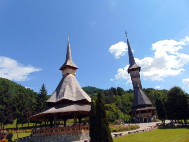 Romanya 'nın Maramures kentindeki Barsana Ortodoks Manastırı