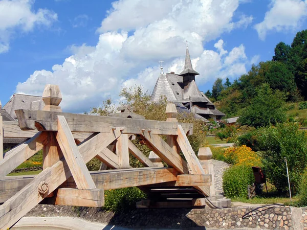 Wooden Bridge Barsana Orthodox Monastery — 图库照片