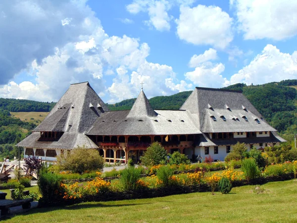 Wooden Building Barsana Orthodox Monastery Maramures —  Fotos de Stock