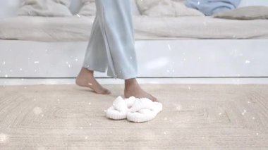 Beyaz kazak ve ayakkabılar içinde güzel kadın bacakları.