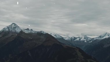 Dağların güzel manzarası