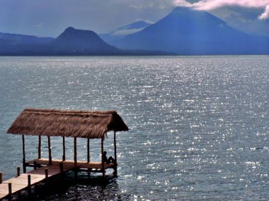 San Antonio Palopo Rıhtımı, Guatemala 'dan muhteşem Atitlan Gölü manzarası