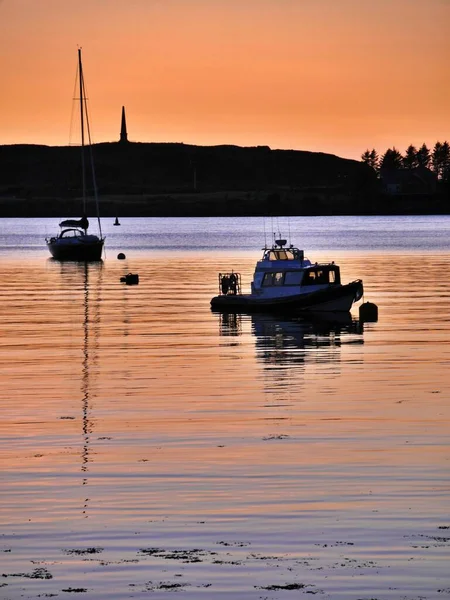 Belle Scène Bateaux Avec Réflexion Coucher Soleil Oban Écosse Espace — Photo