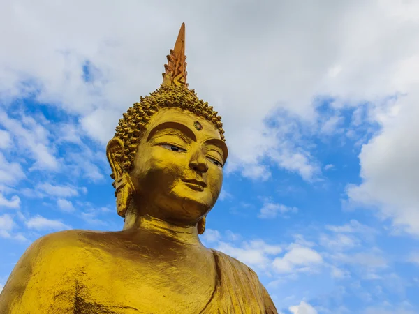 Gold buddha statue in thailand temple — Stock Photo, Image