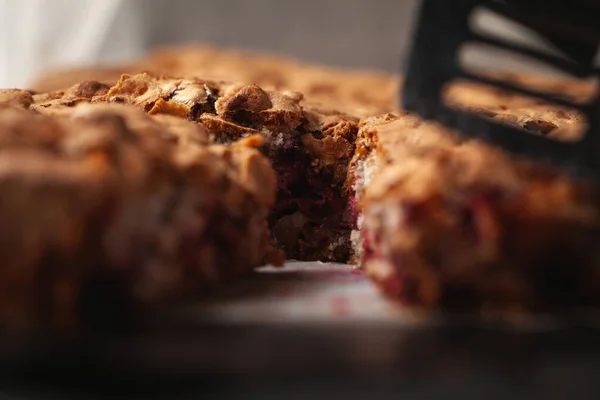 Pastel Streusel Con Bayas Relleno Una Parrilla Pastelería Tarta Manzana —  Fotos de Stock