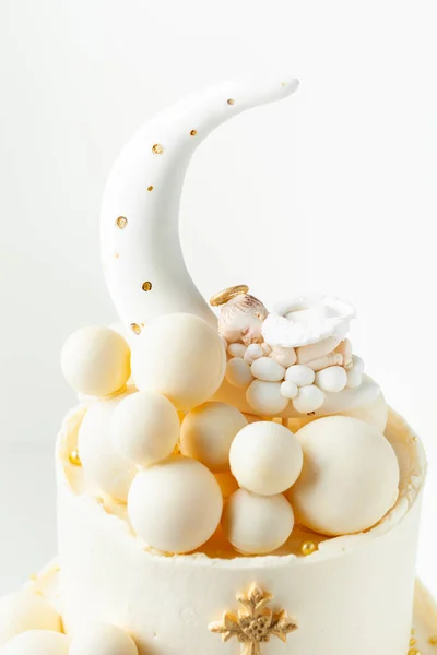 Witte Doopvont Taart Versierd Met Chocolade Witte Ballen Goud Besprenkelen — Stockfoto