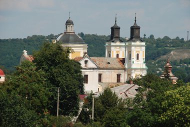 Yeşil ağaçlar ve dağlar Birleşik Kilisesi