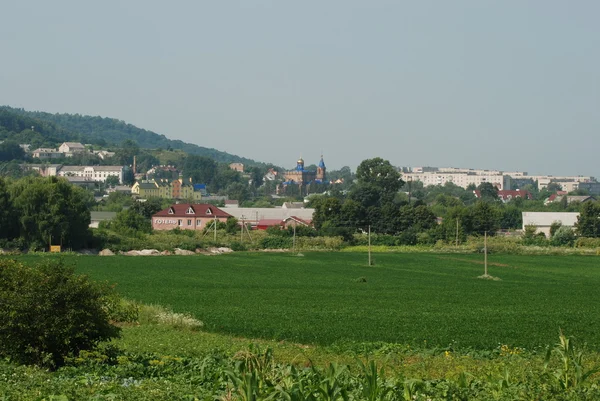 At the entrance to the small town — Stock Photo, Image