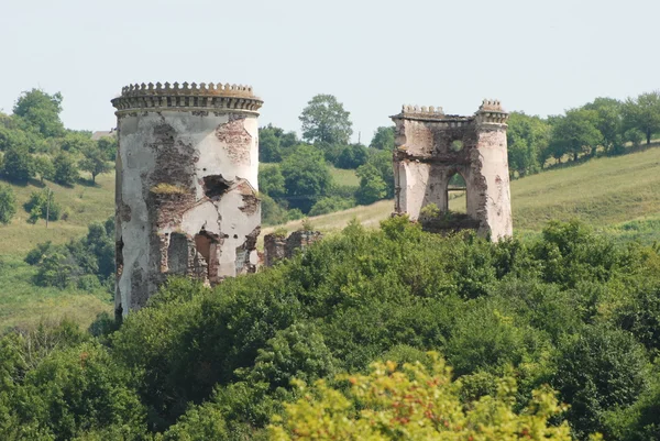 Rovine del vecchio castello — Foto Stock