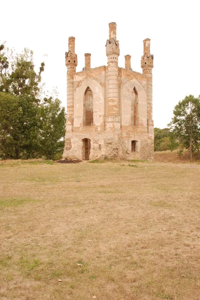 Torre de vigia do castelo na aldeia Novomalyn — Fotografia de Stock