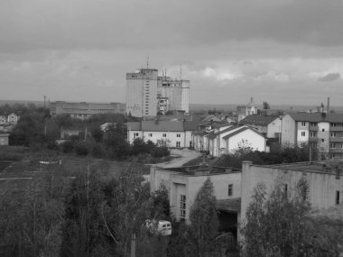 Pencereden şehre olan manzara.          