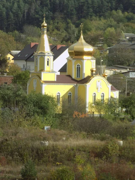 Церковь Окраине — стоковое фото