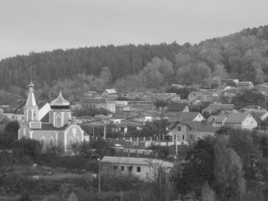 Pencereden şehre olan manzara.          