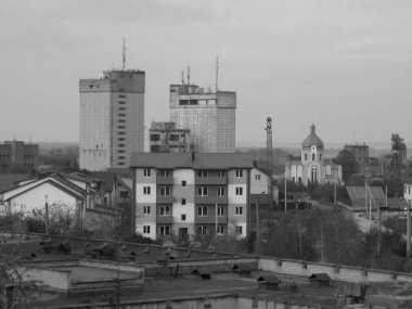 Pencereden şehre olan manzara.          