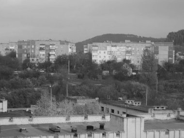 Pencereden şehre olan manzara.          