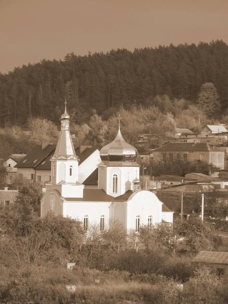 Igreja Nos Arredores — Fotografia de Stock