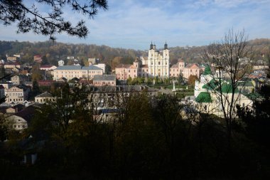   Eski kasabanın tarihi merkezi.