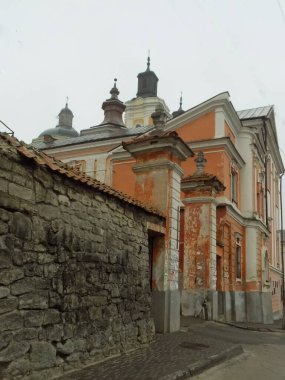    Eski kasabanın tarihi merkezi.         