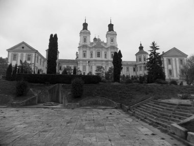 Şekil Değiştirme Katedrali       