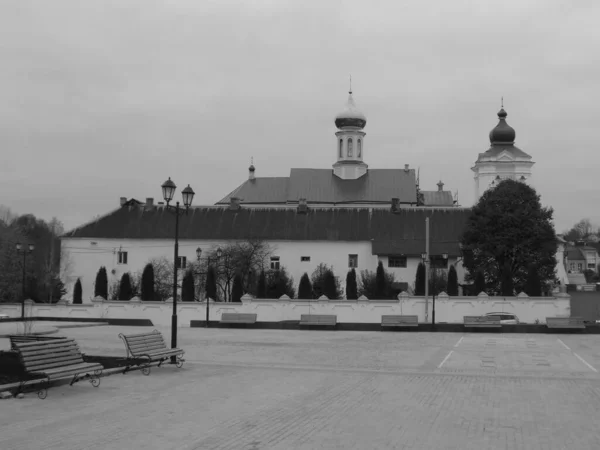 Katedra Mikołaja Klasztor Franciszkanów — Zdjęcie stockowe