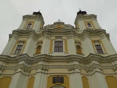 Şekil Değiştirme Katedrali       