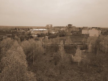 Pencereden şehre olan manzara.                              