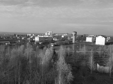 Pencereden şehre olan manzara.                              