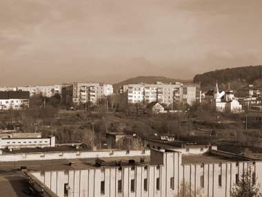 Pencereden şehre olan manzara.                              