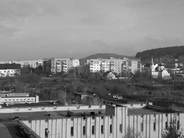 Pencereden şehre olan manzara.                              