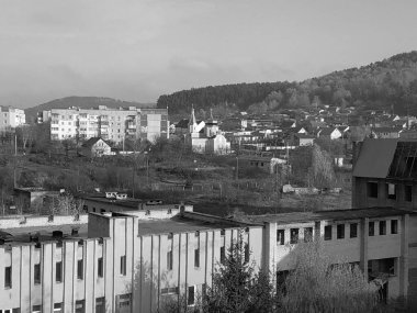 Pencereden şehre olan manzara.                              