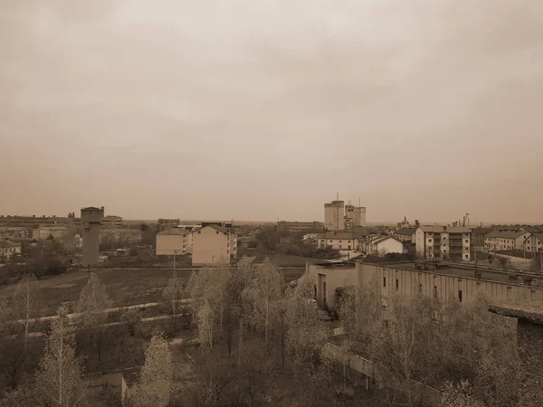 Der Blick Aus Dem Fenster Auf Die Stadt — Stockfoto