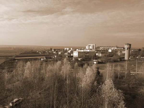 Der Blick Aus Dem Fenster Auf Die Stadt — Stockfoto