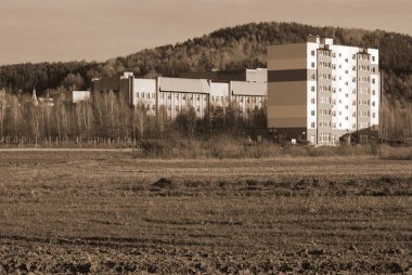 Pencereden şehre olan manzara.                              