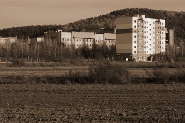 Pencereden şehre olan manzara.                              