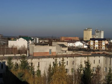 Pencereden şehre olan manzara.                              