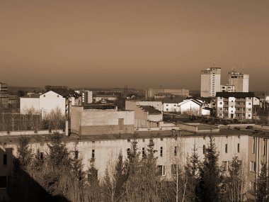 Pencereden şehre olan manzara.                              