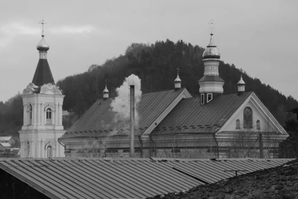 Monascheskyj Gebäude Dreikönigskloster — Stockfoto