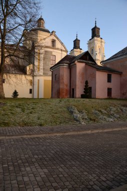  Şekil Değiştirme Katedrali       