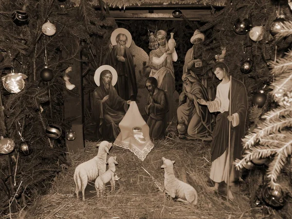 Meydanda Noel Doğumu Sahnesi          