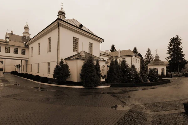 Monasheskybyggnaden Epiphany Kloster — Stockfoto