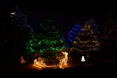 Akşamın yeni yıl arifesi. Akşam şehrin yeni yıl arifesi.