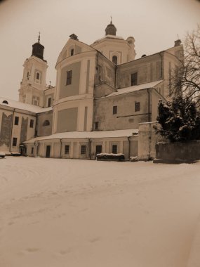 Şekil Değiştirme Katedrali       