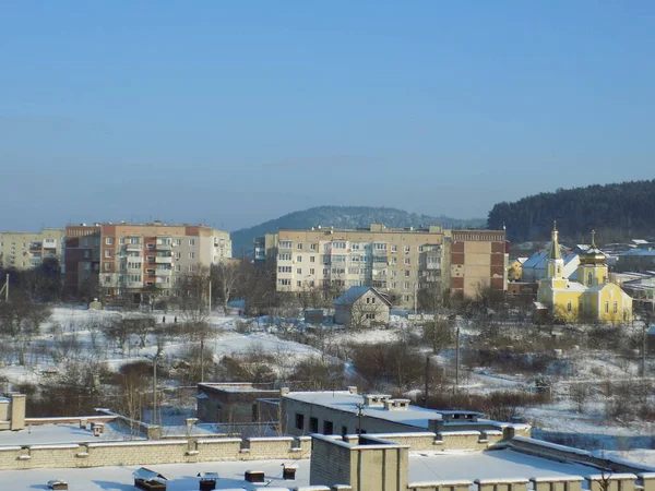 Utsikten Från Fönstret Till Staden — Stockfoto