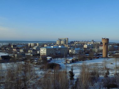   Pencereden şehre olan manzara.        