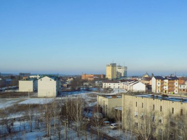   Pencereden şehre olan manzara.        