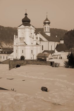   Aziz Niklas Katedrali (Fransisken Manastırı)      