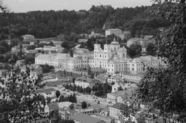  Eski kasabanın tarihi merkezi.                                                                                     