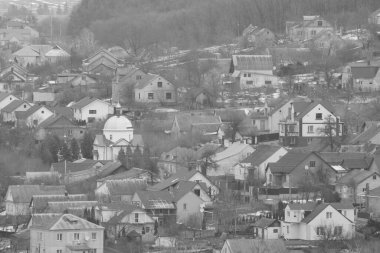 Eski kasabada Noel ağacı. Noel ağacı, eski kasaba.                  