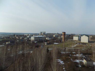  Pencereden şehre olan manzara.                            